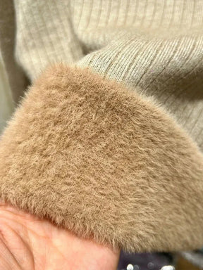 Suéter Peluciado Canelado de Algodão com Gola Alta - Fleece