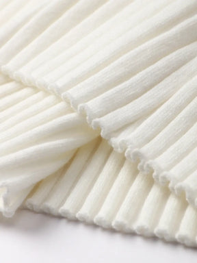 Conjunto de Tricô Canelado com Suéter de Gola Alta e Calça Flare de Cintura Alta