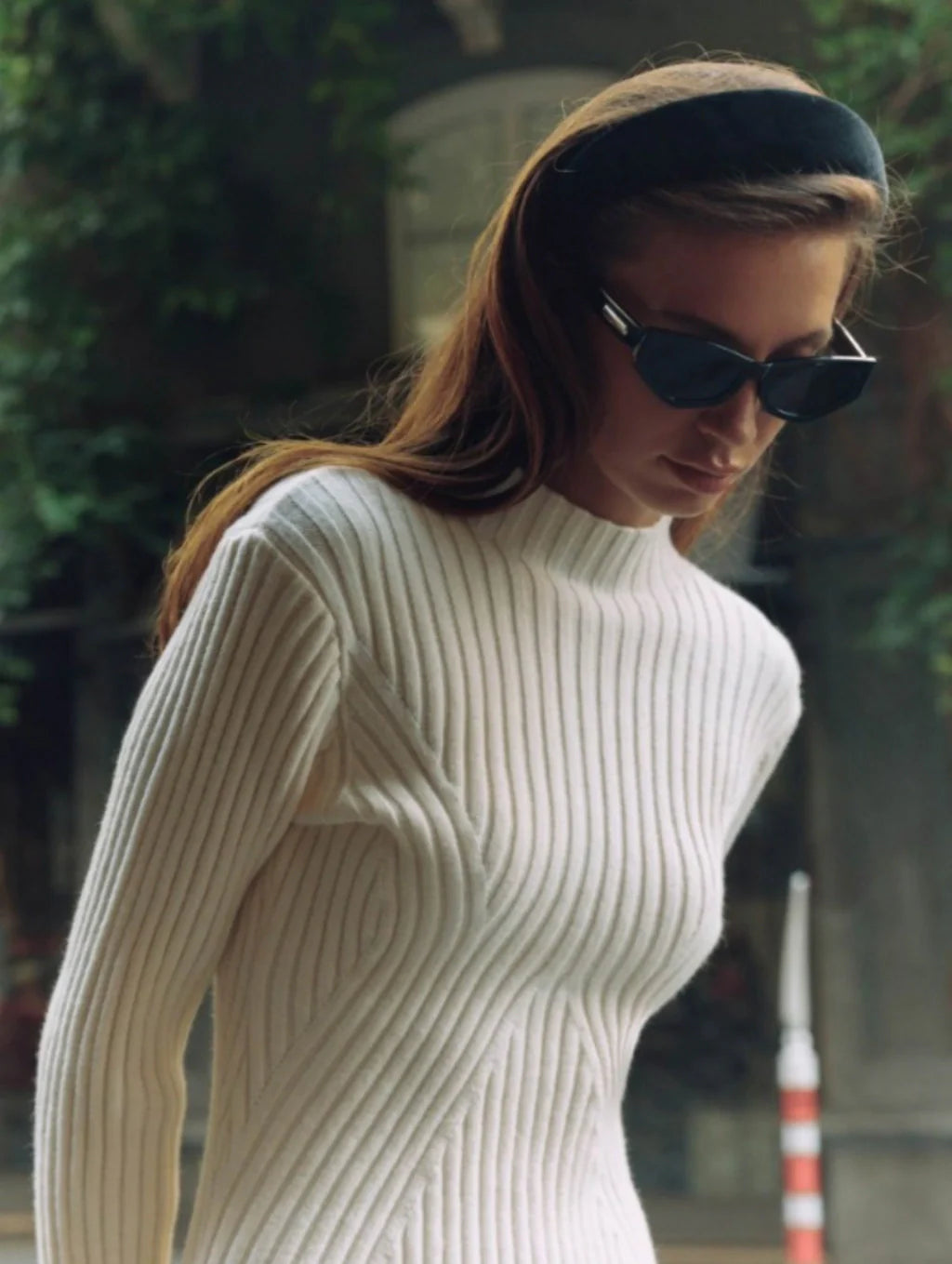 Vestido Curto de Manga Longa em Lã