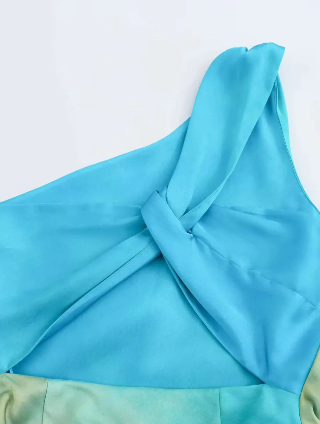 Vestido Longo Acetinado de Um Ombro Só - Aqua Luxe