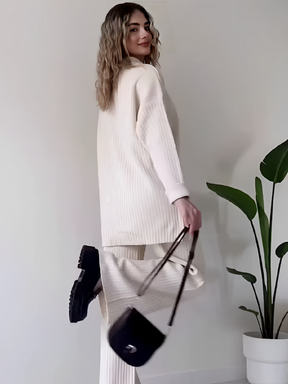 Conjunto Canelado com Camisa Alongada de Botões e Calça Reta com Elástico