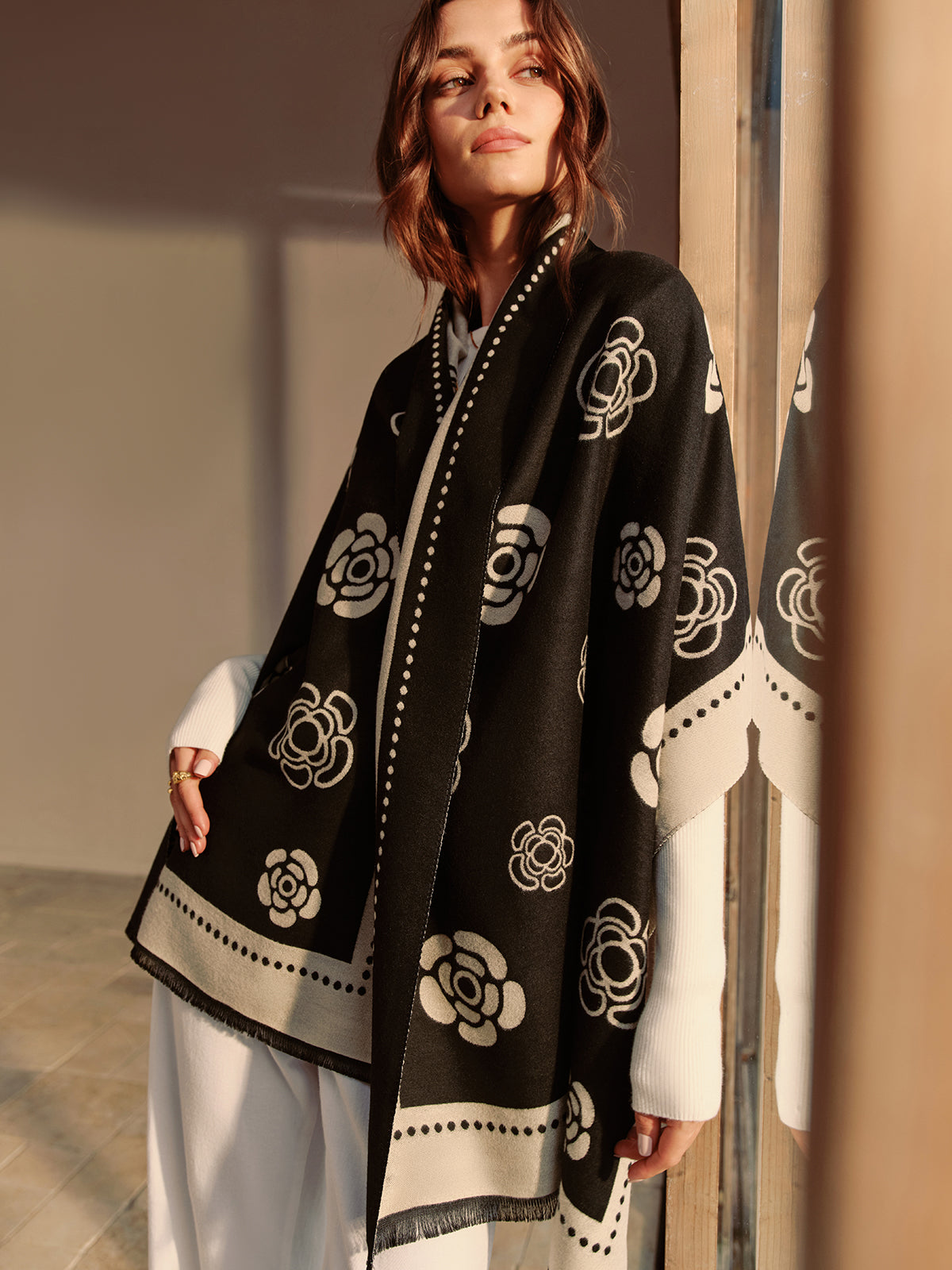 Cachecol com Borla de Camélia Dupla Face