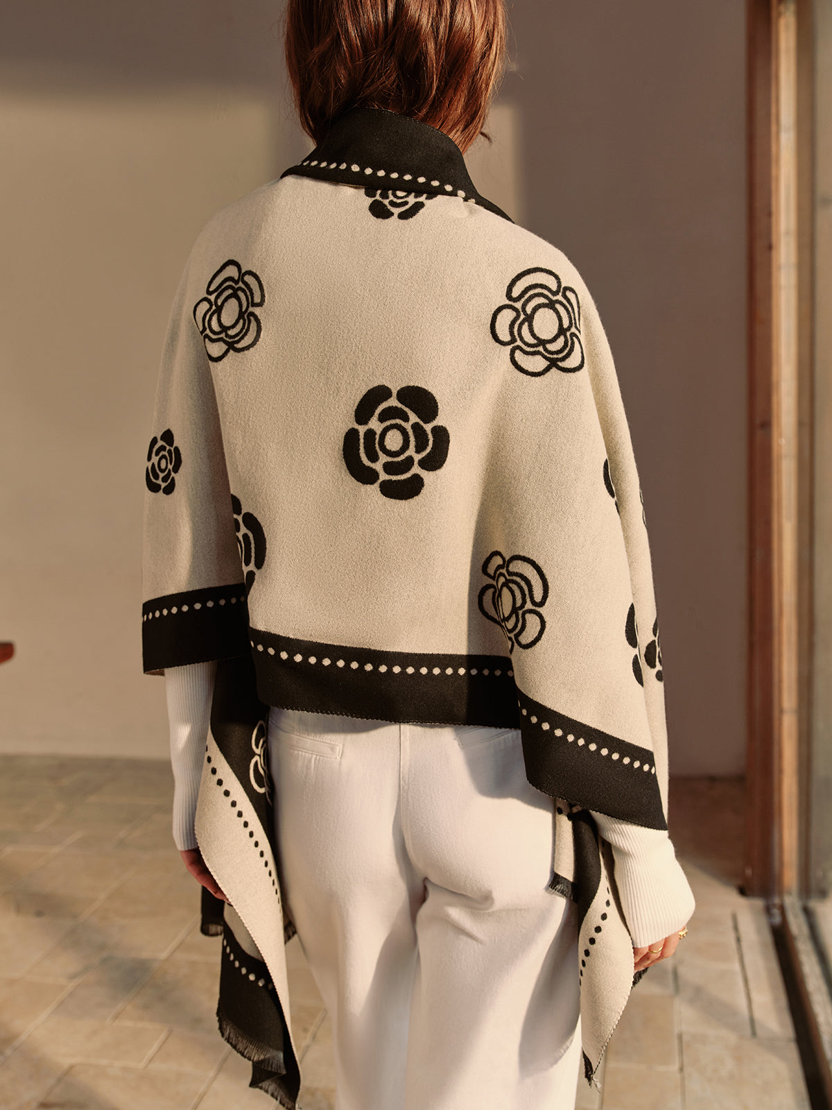 Cachecol com Borla de Camélia Dupla Face