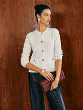 Cardigan com Botões de Metal