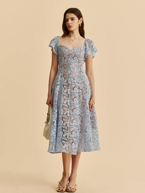 Vestido Midi de Renda com Decote em Coração