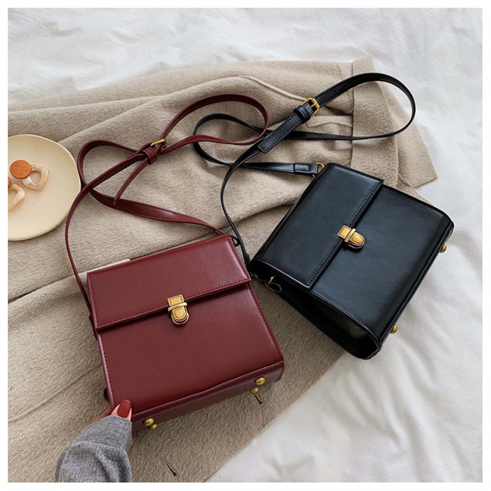 Bolsa Pequena Transversal Carteiro Box - Poppy