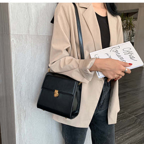 Bolsa Pequena Transversal Carteiro Box - Poppy