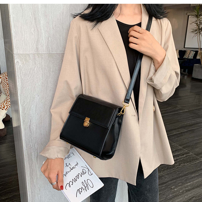 Bolsa Pequena Transversal Carteiro Box - Poppy