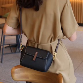 Bolsa Feminina Compacta Retrô - Perfeita pro dia a dia