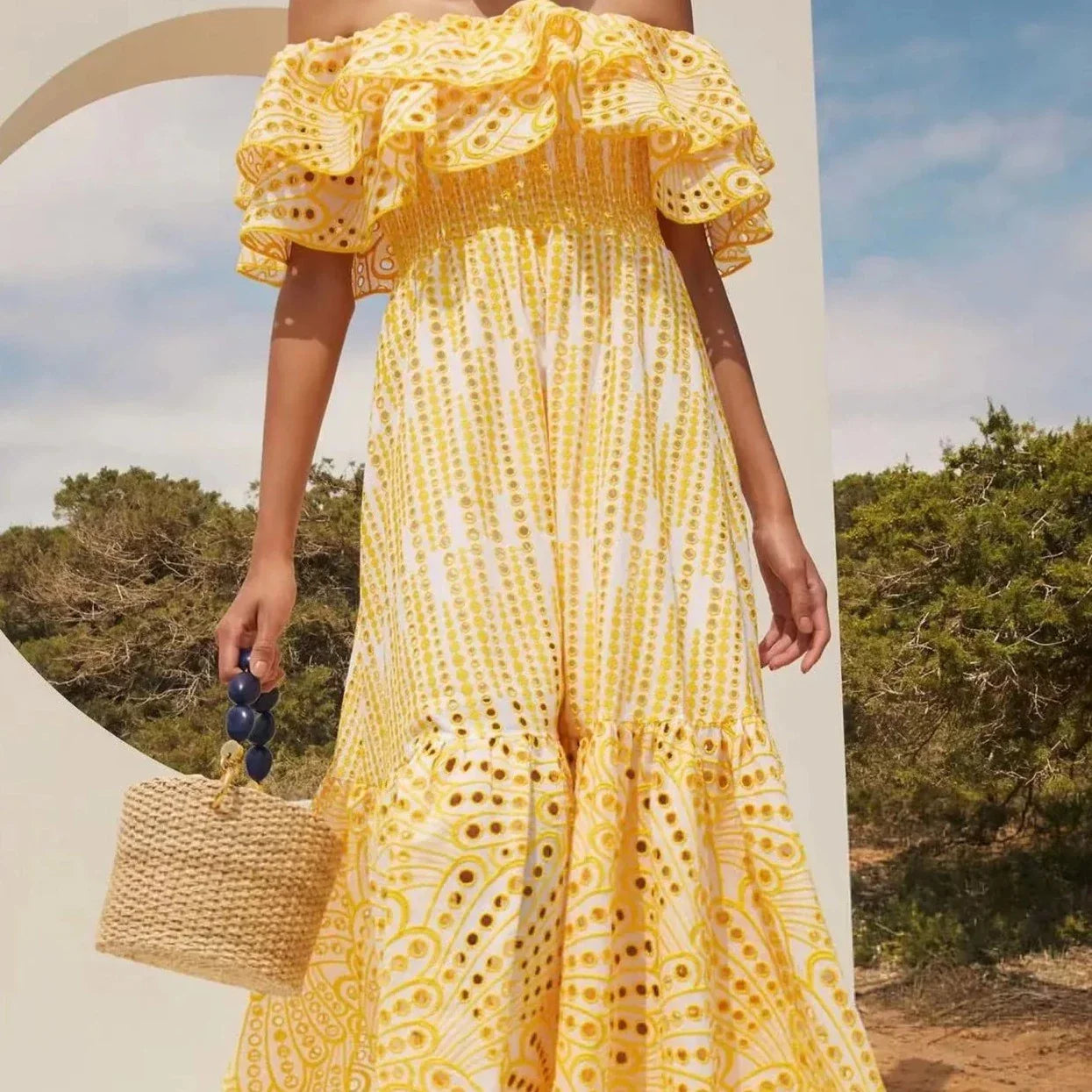 Vestido Midi em Renda Laise