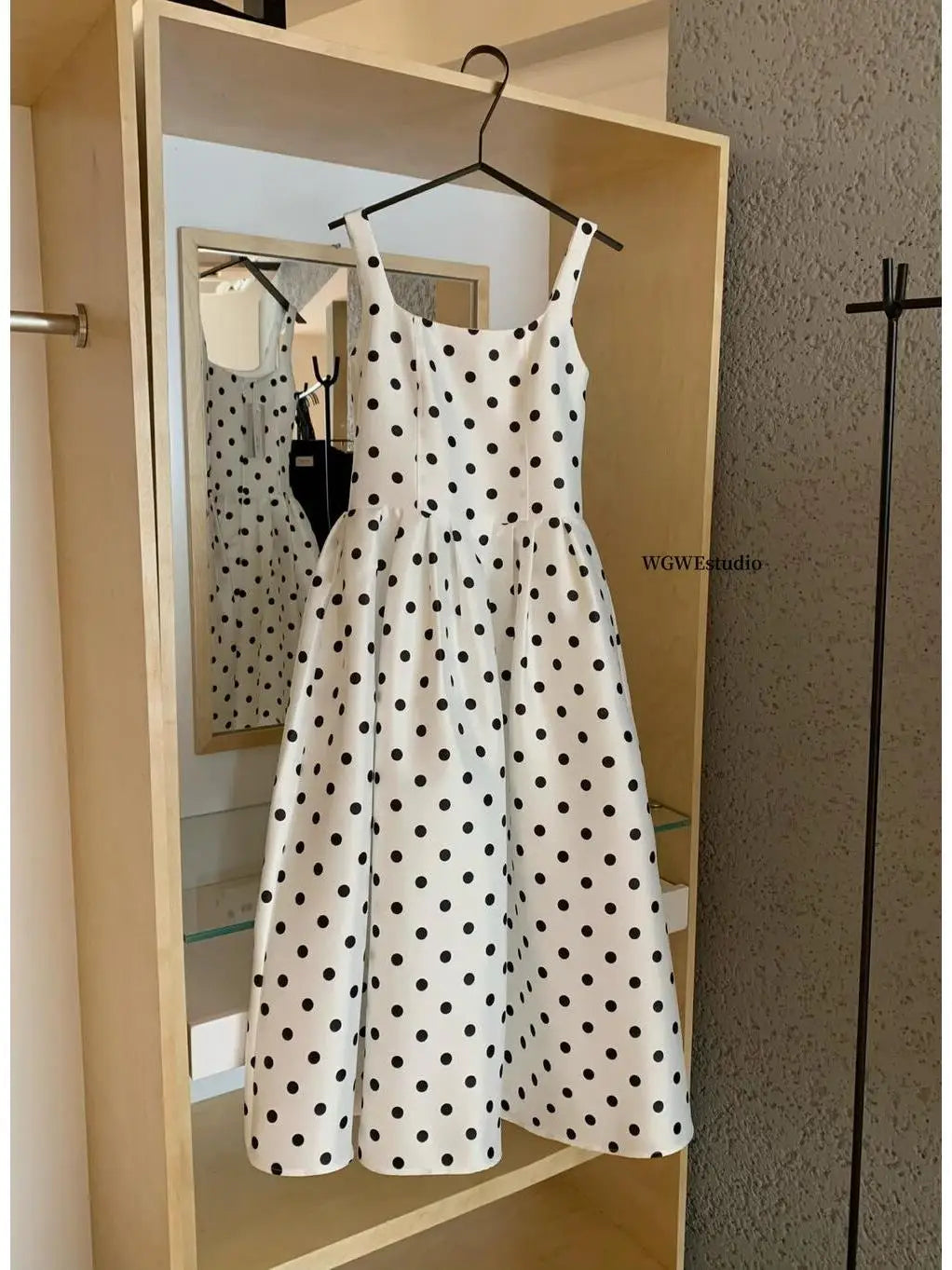 Vestido Longo com Estampa Poá - Brigitte