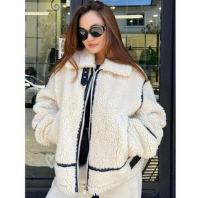 Casaco Peluciado com Zíper