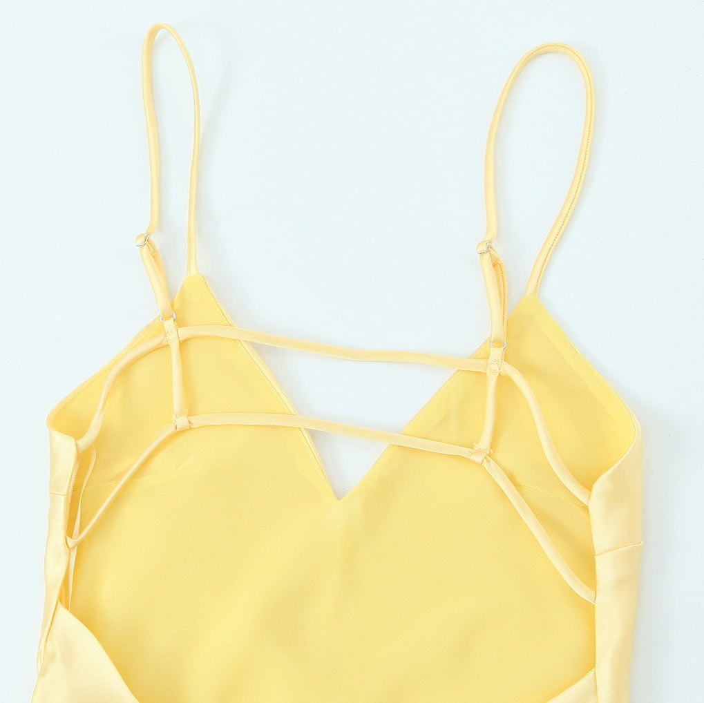 Vestido de Cetim com Alça Ajustável